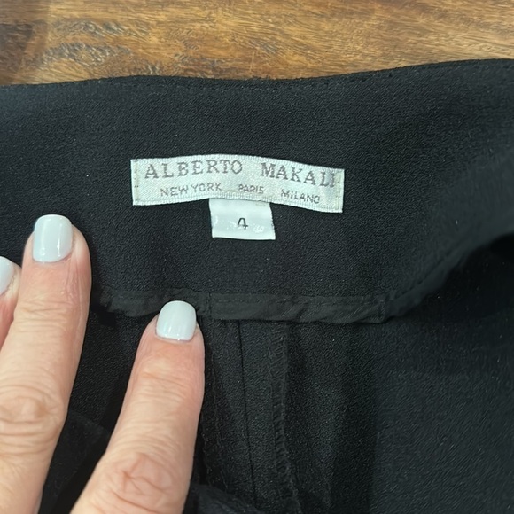 Alberto Makali Black Trousers with Pleated Detail 4 - Picture 10 of 12